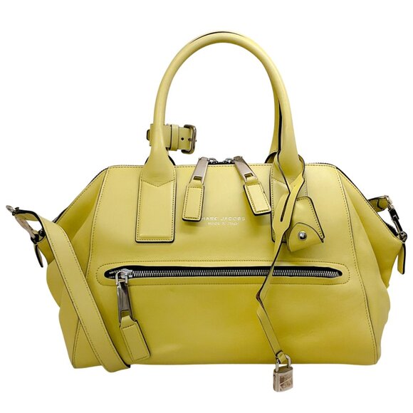 Marc Jacobs Handbags - Marc Jacobs Lime Leather Incognito Bag